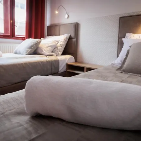 Pia Apartment