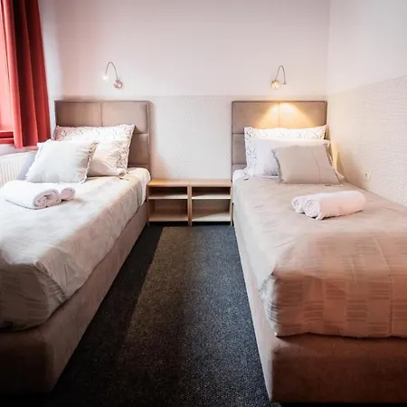 Pia Apartment